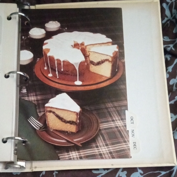 Duncan Hines Bake Shop in a Book with welcome letter and APOLOGY LETTER - Picture 6 of 16